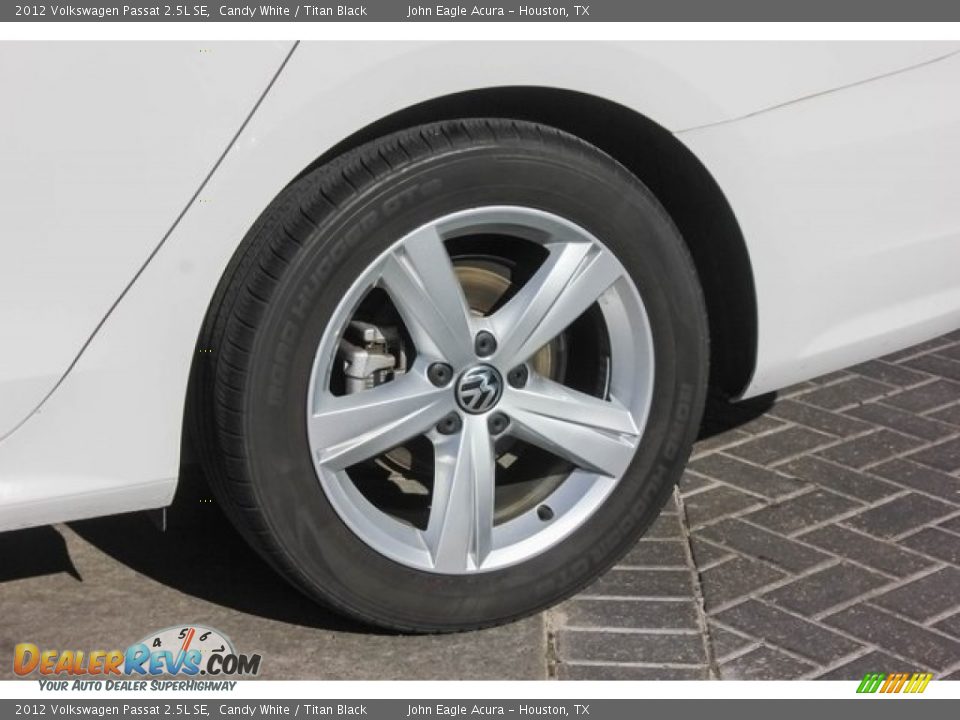 2012 Volkswagen Passat 2.5L SE Candy White / Titan Black Photo #13