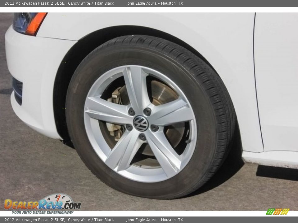 2012 Volkswagen Passat 2.5L SE Candy White / Titan Black Photo #14