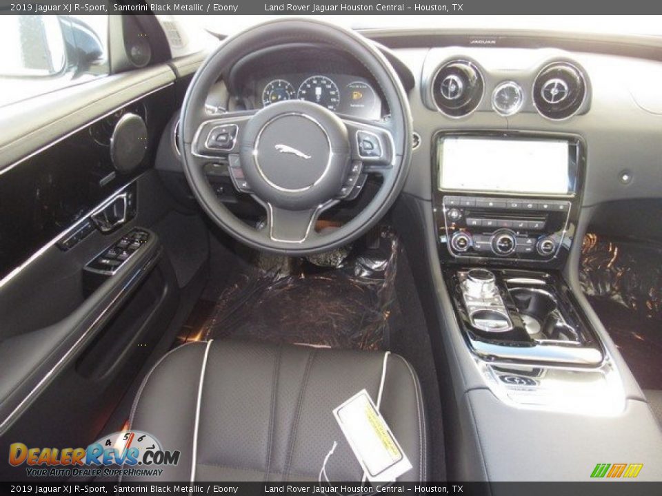 Dashboard of 2019 Jaguar XJ R-Sport Photo #14