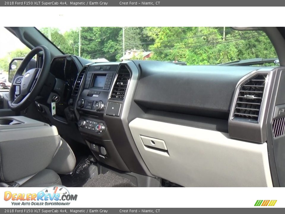 2018 Ford F150 XLT SuperCab 4x4 Magnetic / Earth Gray Photo #24