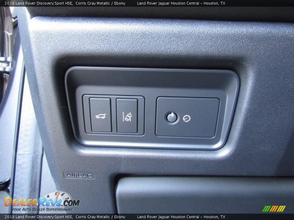 Controls of 2019 Land Rover Discovery Sport HSE Photo #28