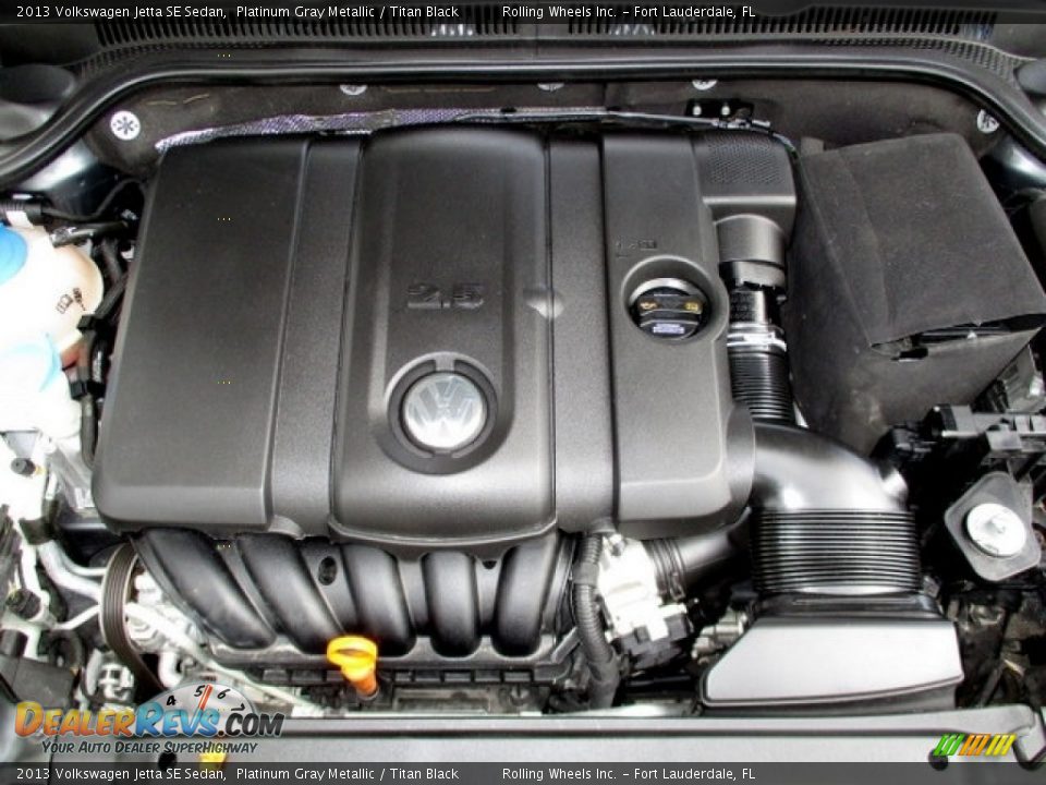 2013 Volkswagen Jetta SE Sedan Platinum Gray Metallic / Titan Black Photo #18
