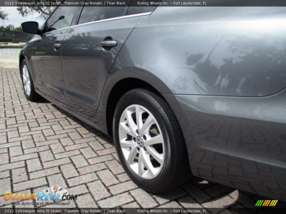 2013 Volkswagen Jetta SE Sedan Platinum Gray Metallic / Titan Black Photo #19