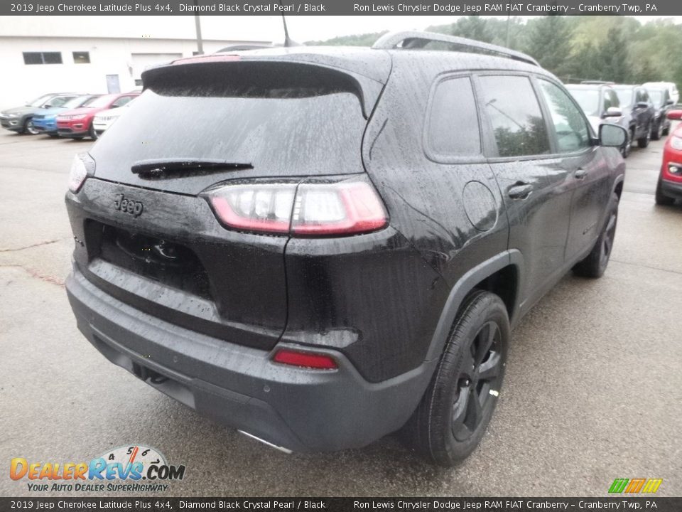 2019 Jeep Cherokee Latitude Plus 4x4 Diamond Black Crystal Pearl / Black Photo #5