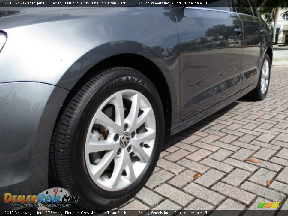 2013 Volkswagen Jetta SE Sedan Platinum Gray Metallic / Titan Black Photo #27