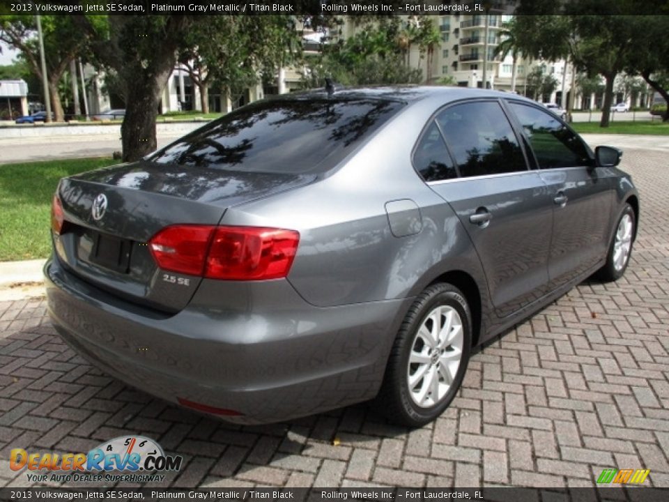 2013 Volkswagen Jetta SE Sedan Platinum Gray Metallic / Titan Black Photo #34