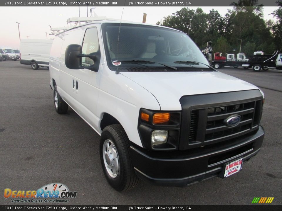 2013 Ford E Series Van E250 Cargo Oxford White / Medium Flint Photo #7