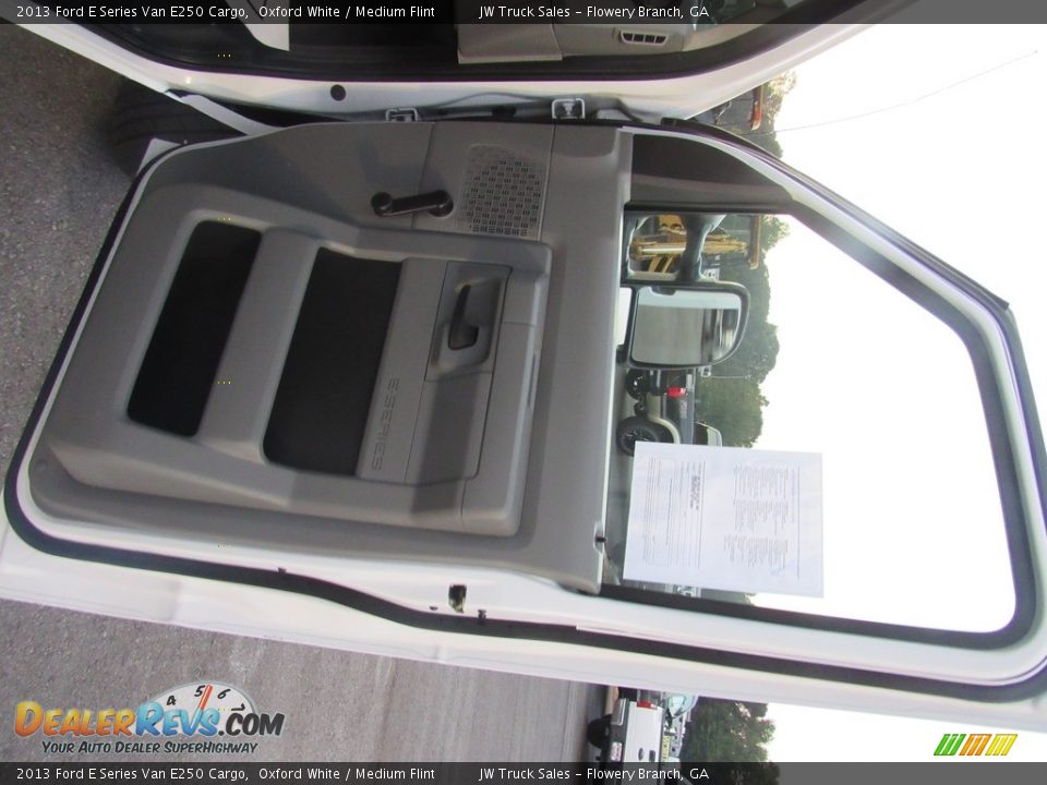 2013 Ford E Series Van E250 Cargo Oxford White / Medium Flint Photo #20