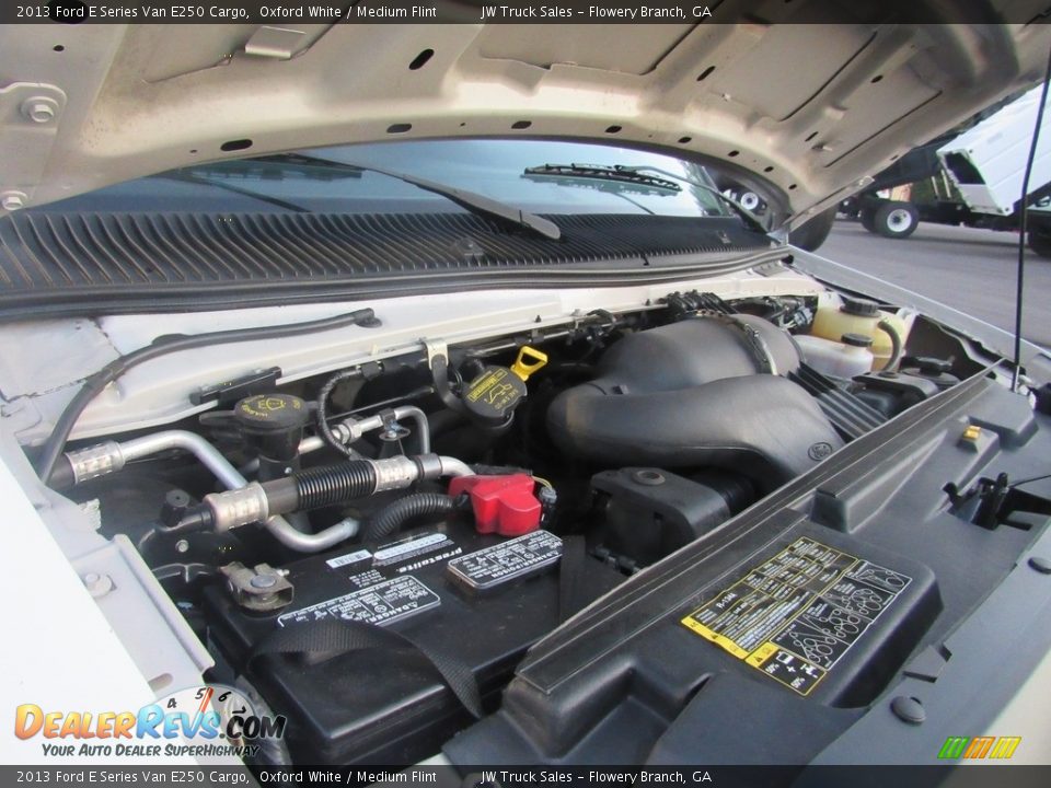 2013 Ford E Series Van E250 Cargo Oxford White / Medium Flint Photo #33
