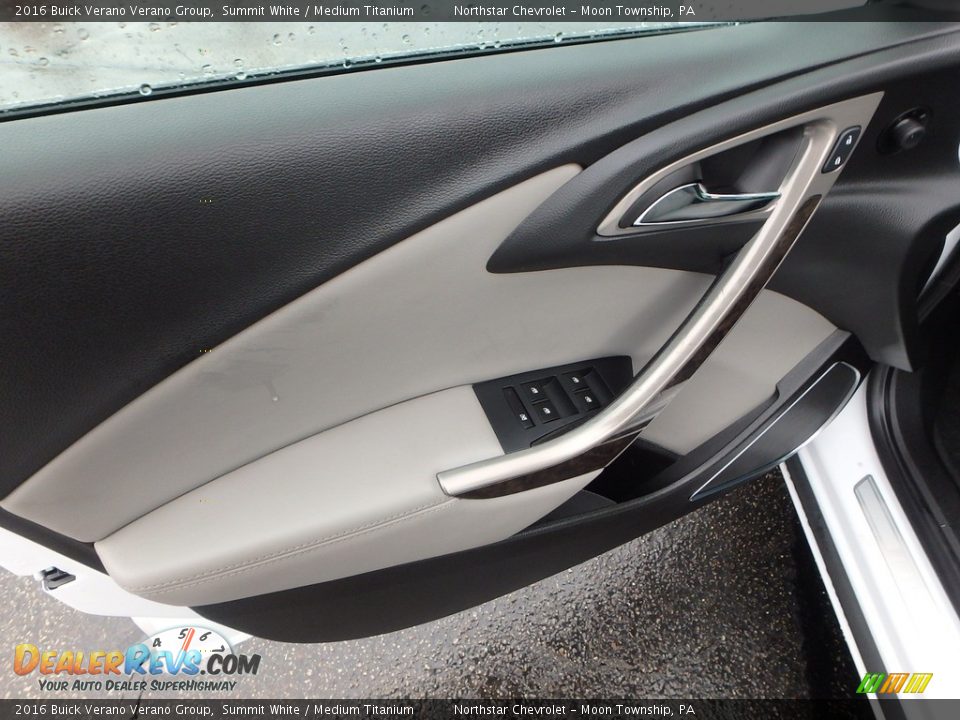 2016 Buick Verano Verano Group Summit White / Medium Titanium Photo #23