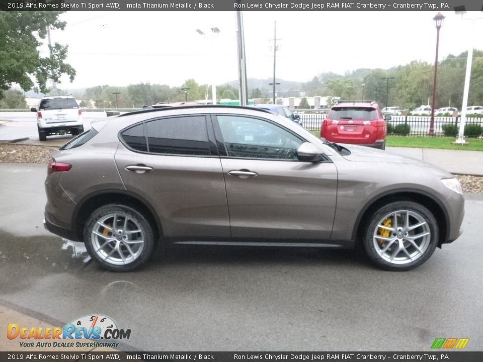 Imola Titanium Metallic 2019 Alfa Romeo Stelvio Ti Sport AWD Photo #9