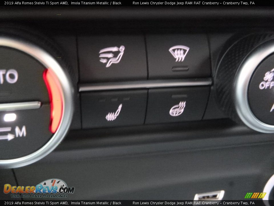 2019 Alfa Romeo Stelvio Ti Sport AWD Imola Titanium Metallic / Black Photo #25