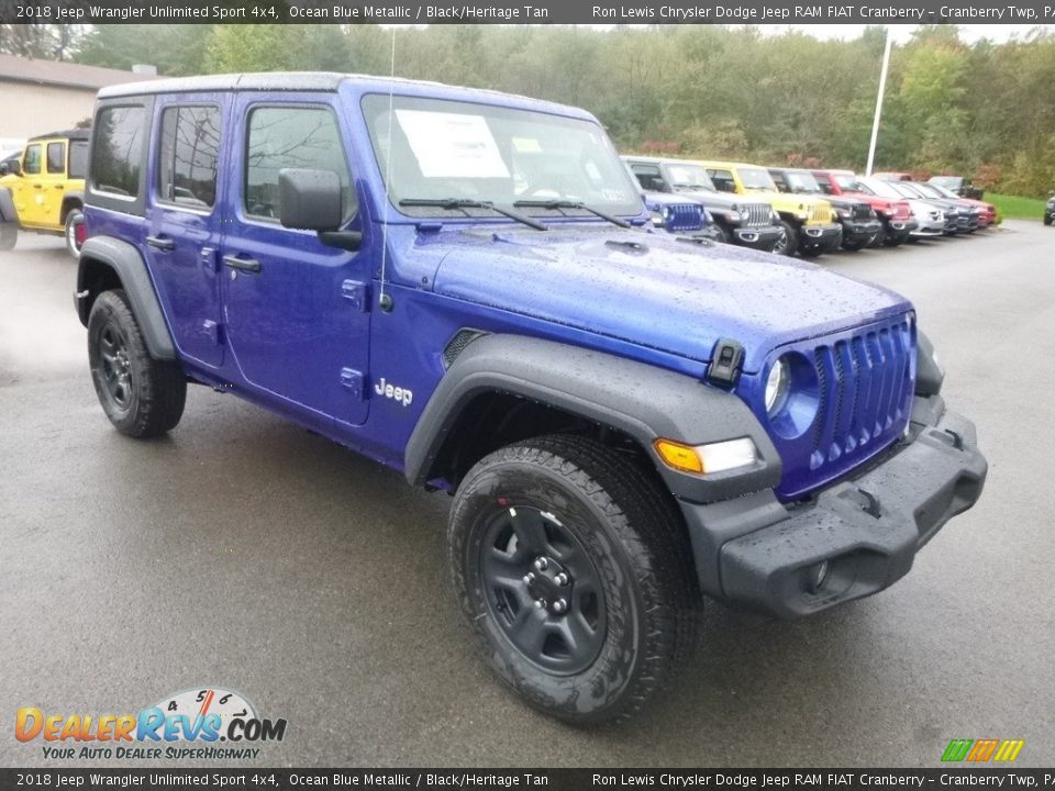 Front 3/4 View of 2018 Jeep Wrangler Unlimited Sport 4x4 Photo #7