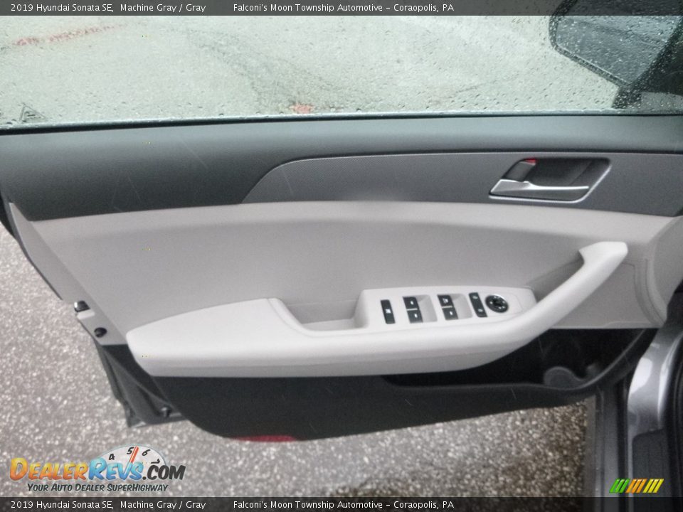 Door Panel of 2019 Hyundai Sonata SE Photo #11
