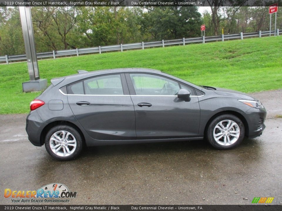 2019 Chevrolet Cruze LT Hatchback Nightfall Gray Metallic / Black Photo #2