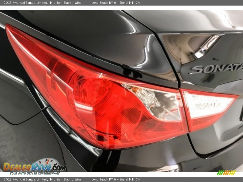 2013 Hyundai Sonata Limited Midnight Black / Wine Photo #25