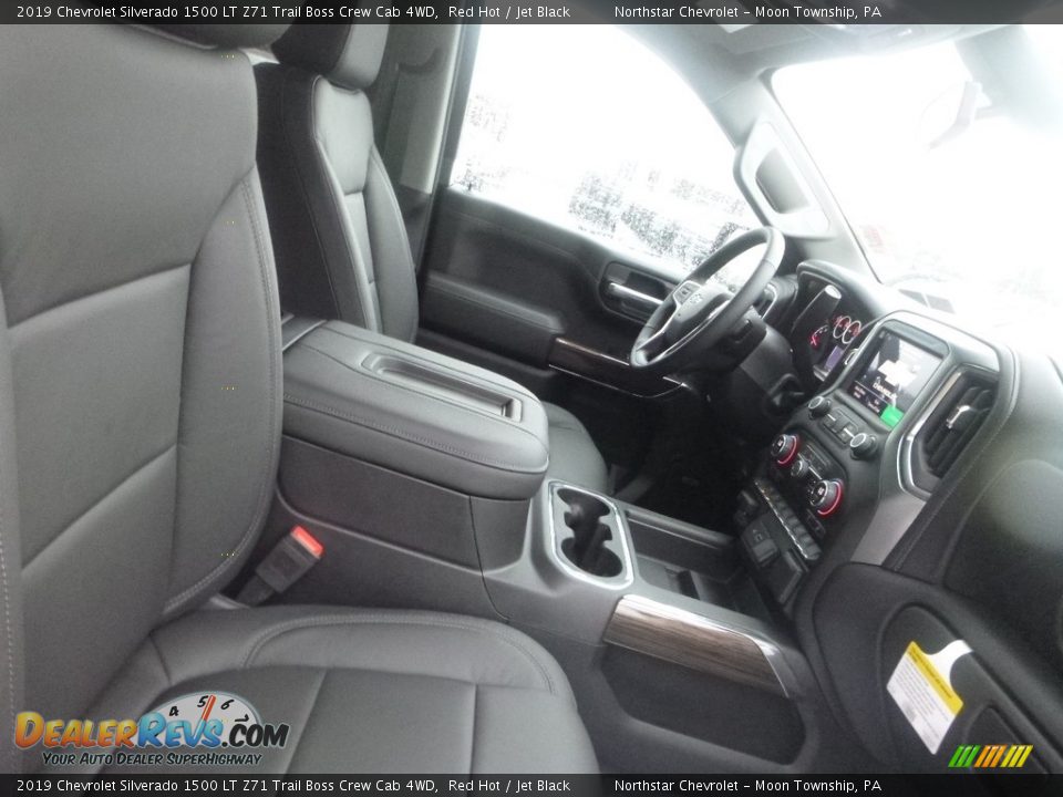 2019 Chevrolet Silverado 1500 LT Z71 Trail Boss Crew Cab 4WD Red Hot / Jet Black Photo #9