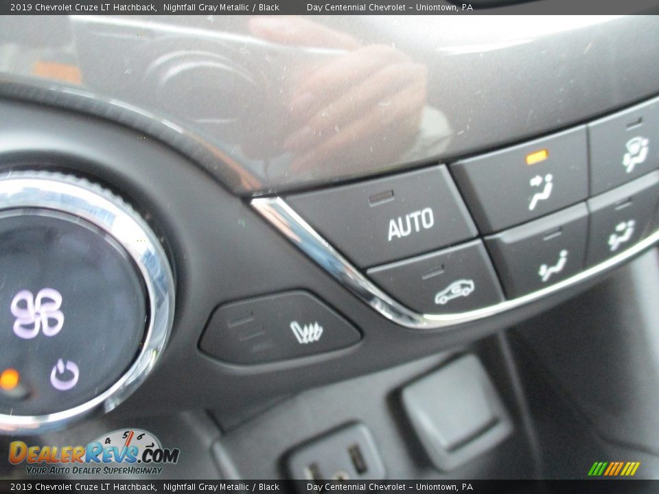 2019 Chevrolet Cruze LT Hatchback Nightfall Gray Metallic / Black Photo #12