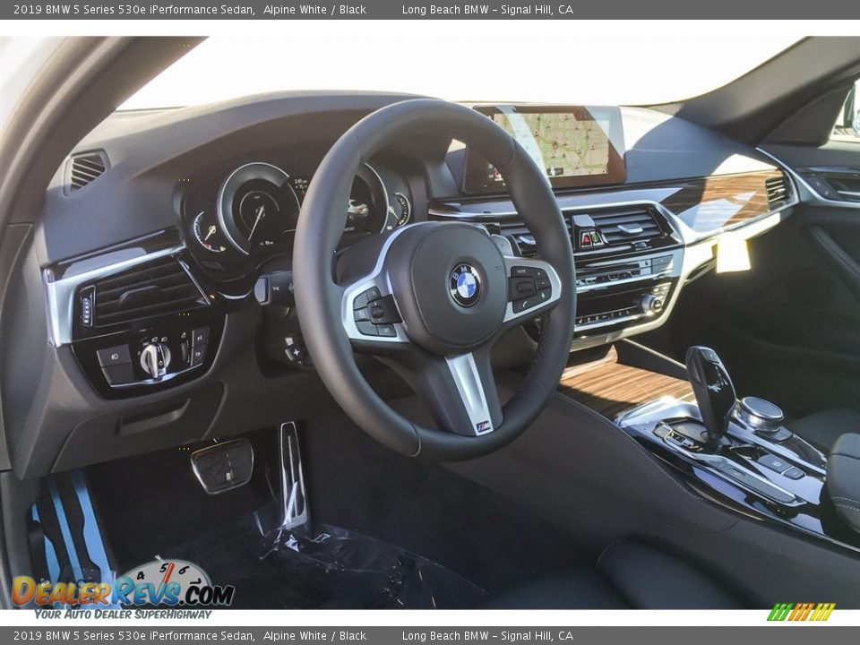 2019 BMW 5 Series 530e iPerformance Sedan Alpine White / Black Photo #4