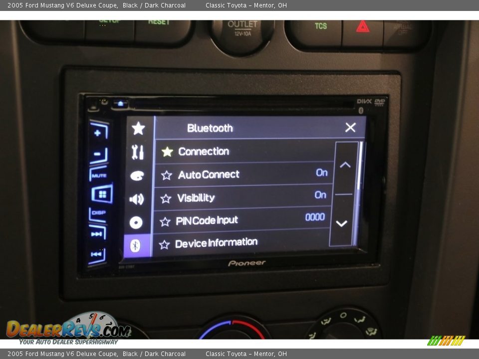 2005 Ford Mustang V6 Deluxe Coupe Black / Dark Charcoal Photo #12