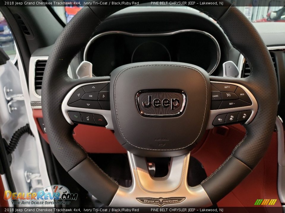 2018 Jeep Grand Cherokee Trackhawk 4x4 Steering Wheel Photo #11