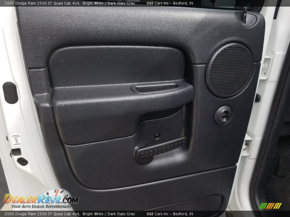 2003 Dodge Ram 2500 ST Quad Cab 4x4 Bright White / Dark Slate Gray Photo #13