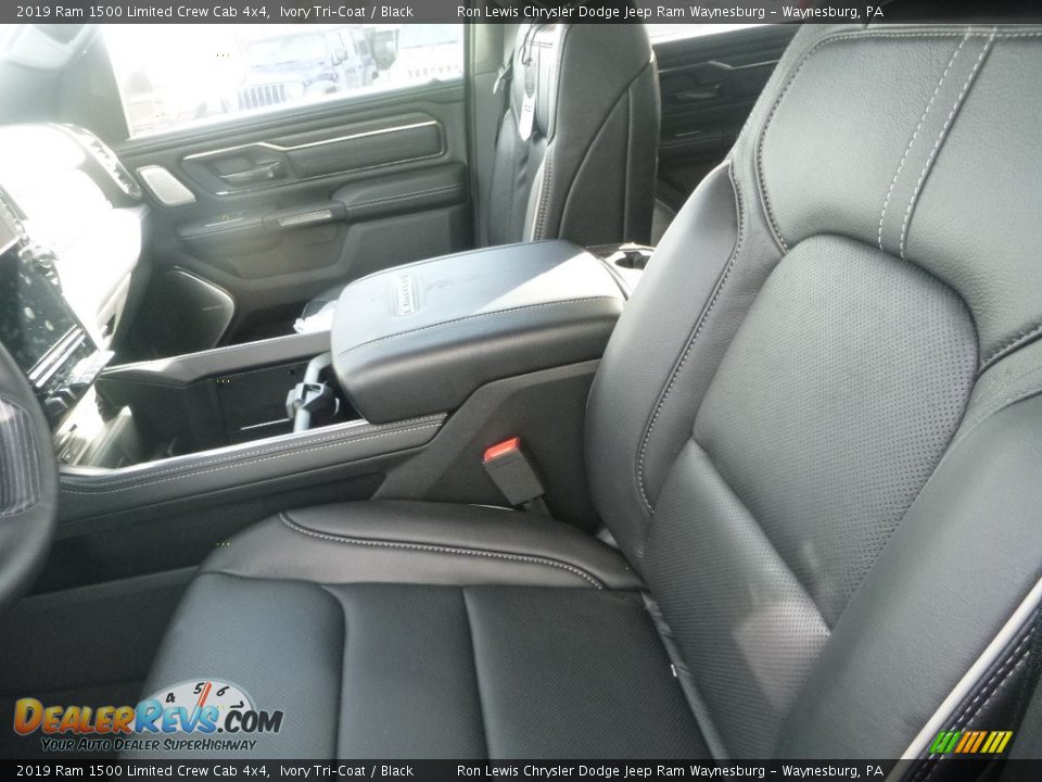 2019 Ram 1500 Limited Crew Cab 4x4 Ivory Tri–Coat / Black Photo #11