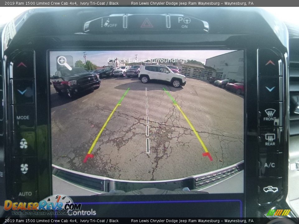 2019 Ram 1500 Limited Crew Cab 4x4 Ivory Tri–Coat / Black Photo #16