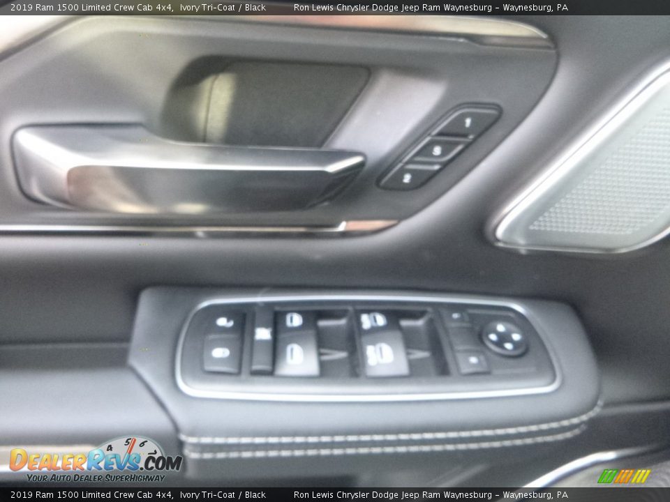 2019 Ram 1500 Limited Crew Cab 4x4 Ivory Tri–Coat / Black Photo #20