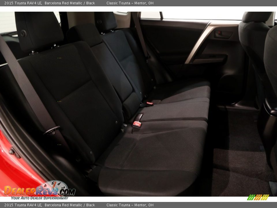 2015 Toyota RAV4 LE Barcelona Red Metallic / Black Photo #15