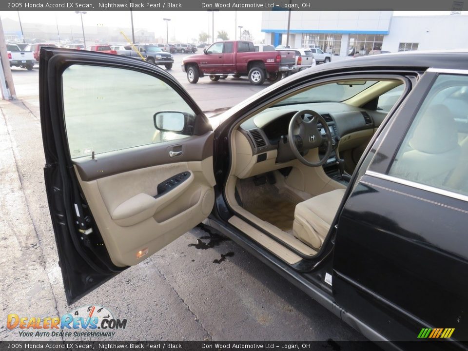 2005 Honda Accord LX Sedan Nighthawk Black Pearl / Black Photo #13
