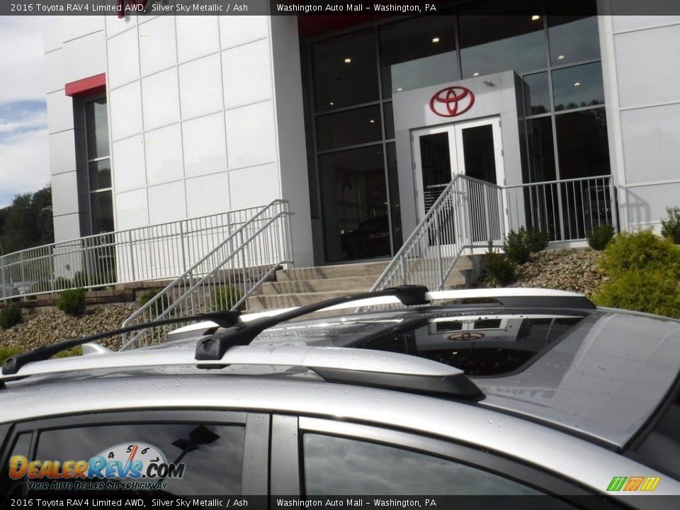 2016 Toyota RAV4 Limited AWD Silver Sky Metallic / Ash Photo #4