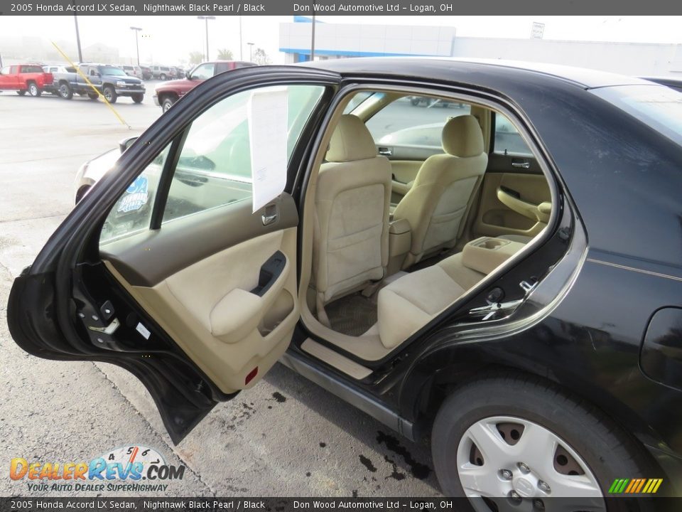 2005 Honda Accord LX Sedan Nighthawk Black Pearl / Black Photo #16