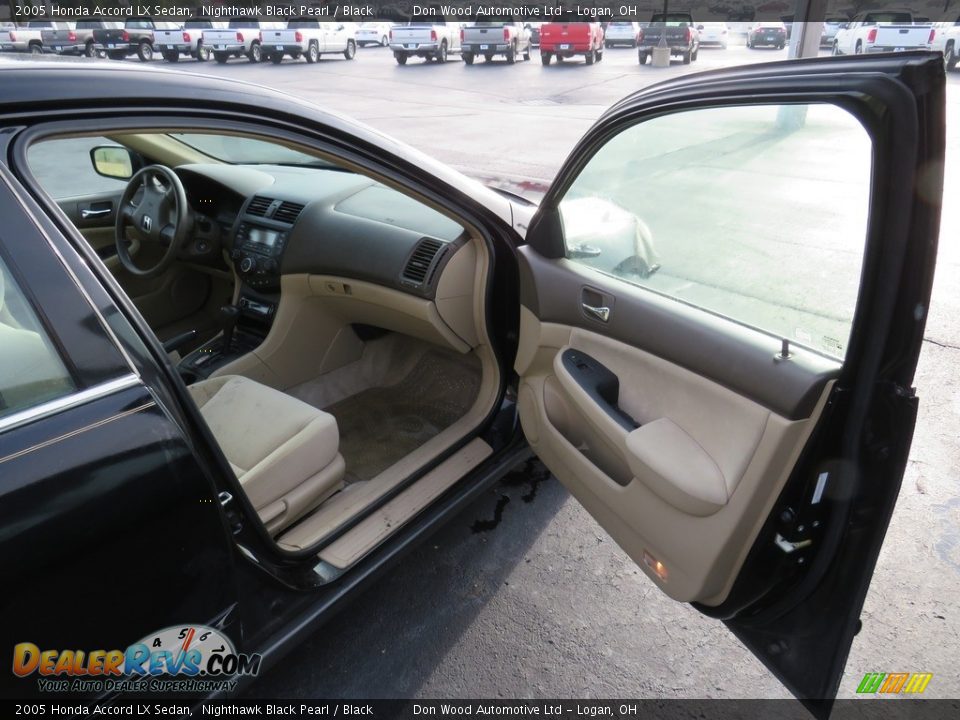2005 Honda Accord LX Sedan Nighthawk Black Pearl / Black Photo #18