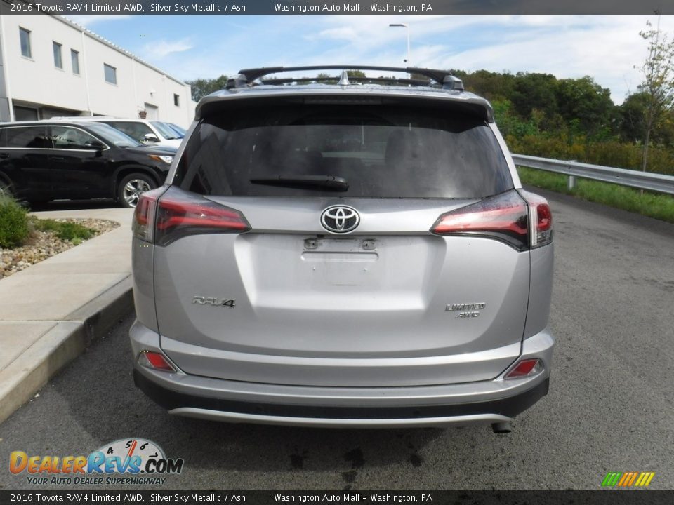 2016 Toyota RAV4 Limited AWD Silver Sky Metallic / Ash Photo #9