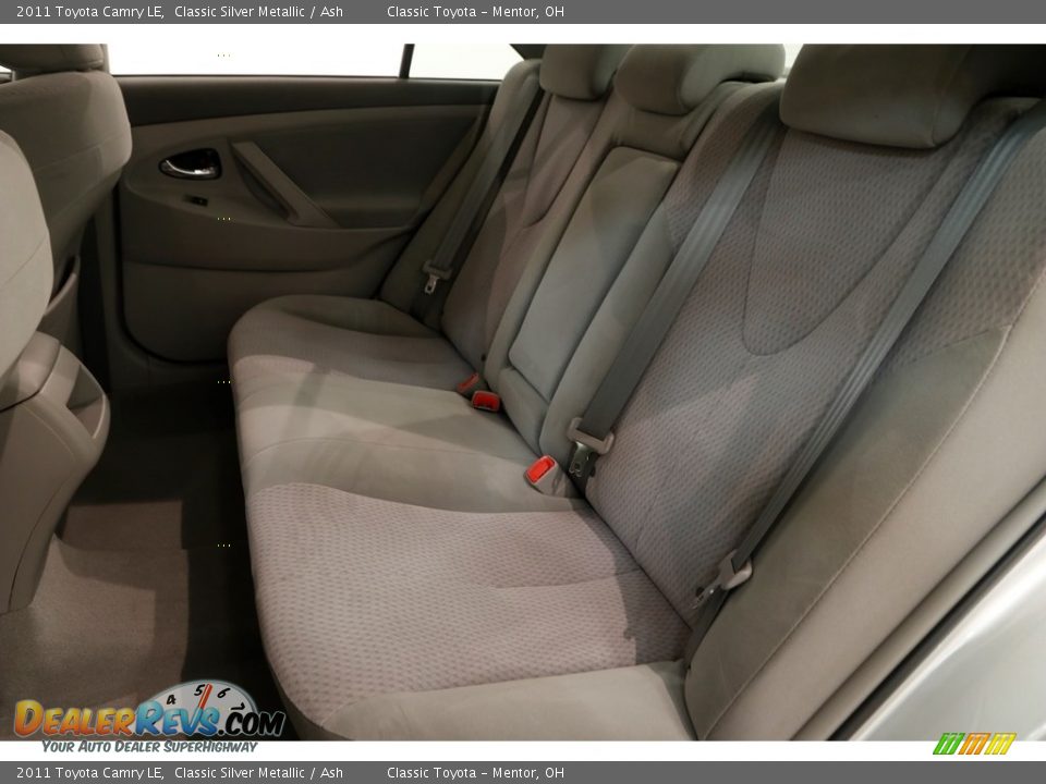 2011 Toyota Camry LE Classic Silver Metallic / Ash Photo #16