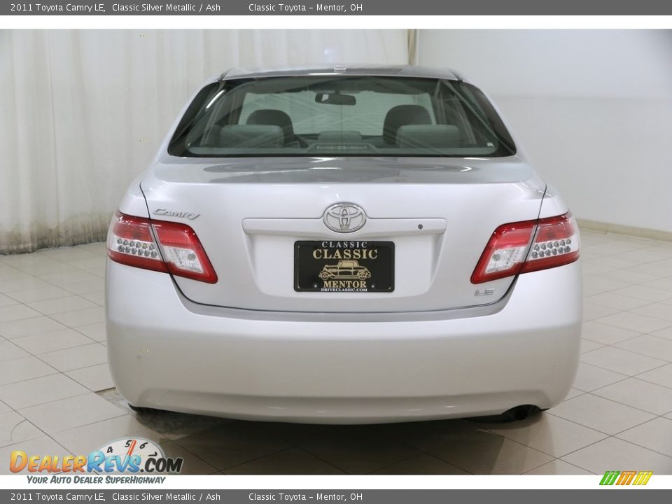 2011 Toyota Camry LE Classic Silver Metallic / Ash Photo #17