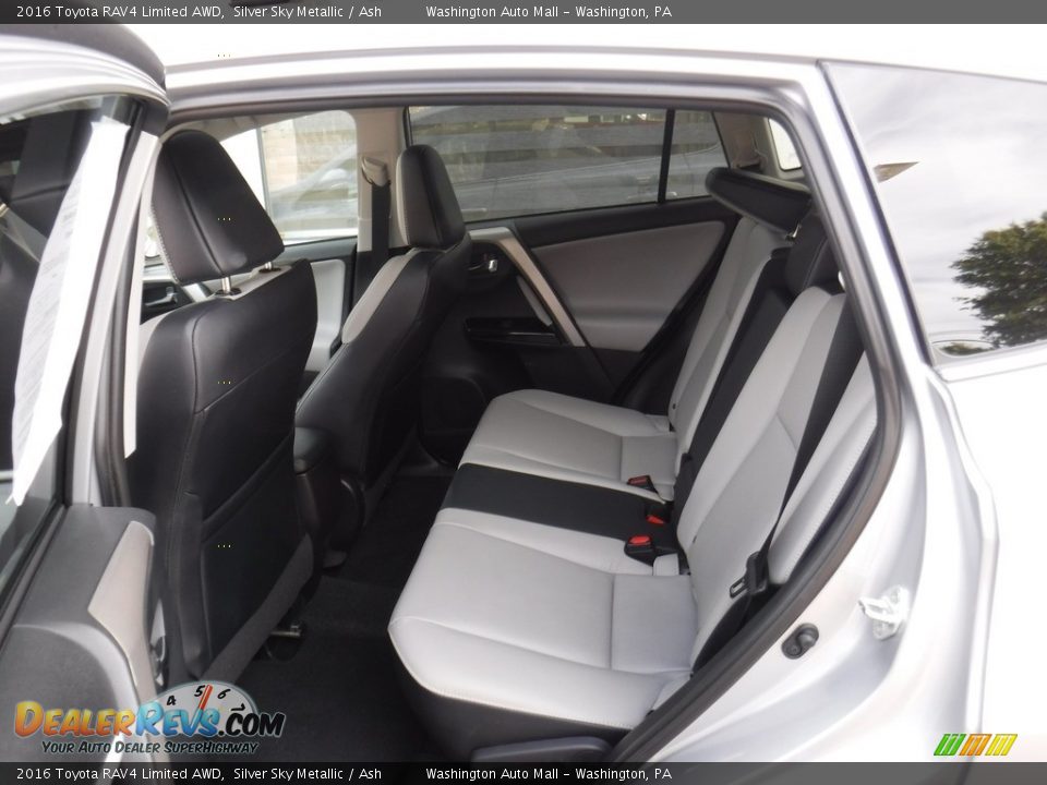 2016 Toyota RAV4 Limited AWD Silver Sky Metallic / Ash Photo #25