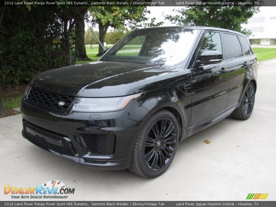 Front 3/4 View of 2019 Land Rover Range Rover Sport HSE Dynamic Photo #10