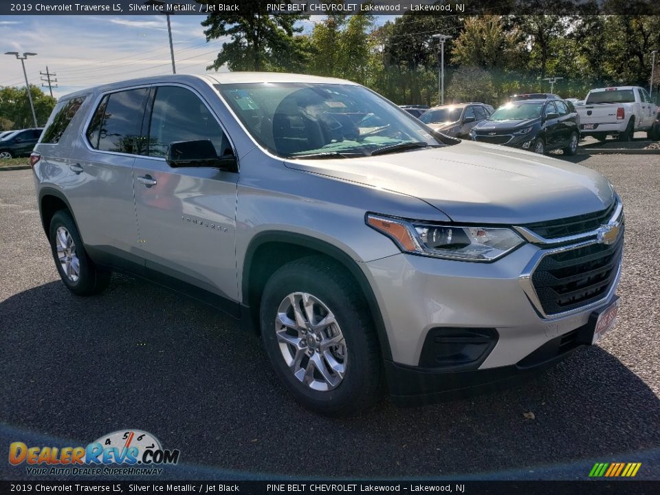 2019 Chevrolet Traverse LS Silver Ice Metallic / Jet Black Photo #1