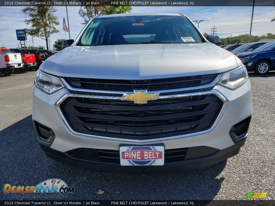 2019 Chevrolet Traverse LS Silver Ice Metallic / Jet Black Photo #2
