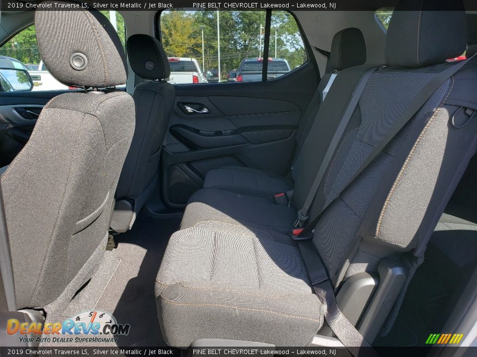 2019 Chevrolet Traverse LS Silver Ice Metallic / Jet Black Photo #6