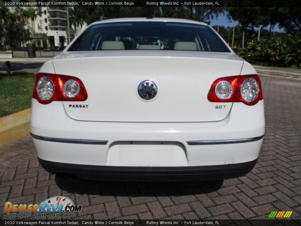 2010 Volkswagen Passat Komfort Sedan Candy White / Cornsilk Beige Photo #7