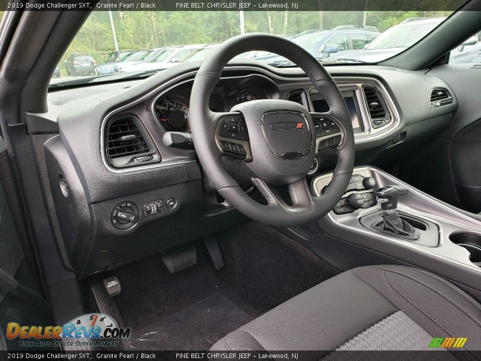 2019 Dodge Challenger SXT Granite Pearl / Black Photo #7