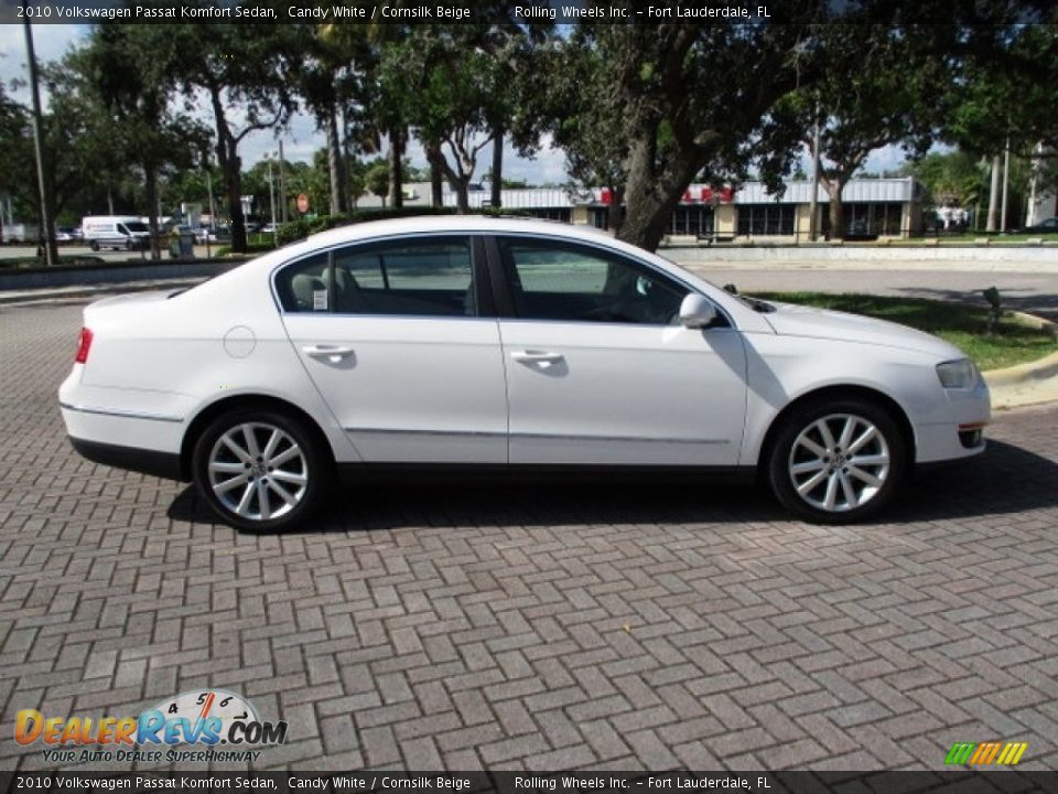 2010 Volkswagen Passat Komfort Sedan Candy White / Cornsilk Beige Photo #29