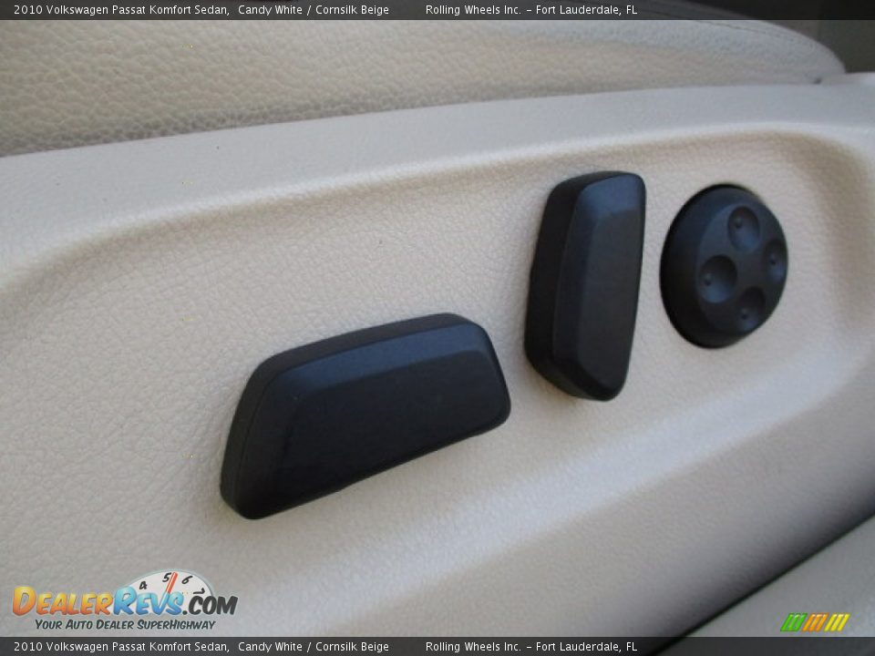 2010 Volkswagen Passat Komfort Sedan Candy White / Cornsilk Beige Photo #34