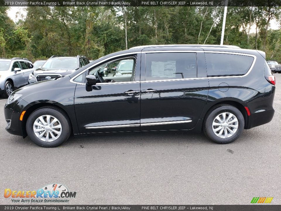 2019 Chrysler Pacifica Touring L Brilliant Black Crystal Pearl / Black/Alloy Photo #3