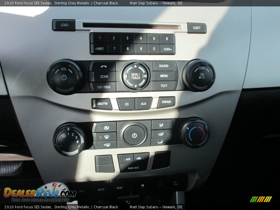 2010 Ford Focus SES Sedan Sterling Grey Metallic / Charcoal Black Photo #24