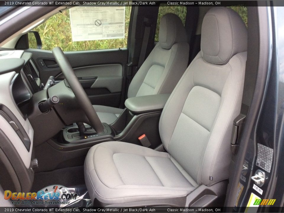 Front Seat of 2019 Chevrolet Colorado WT Extended Cab Photo #10