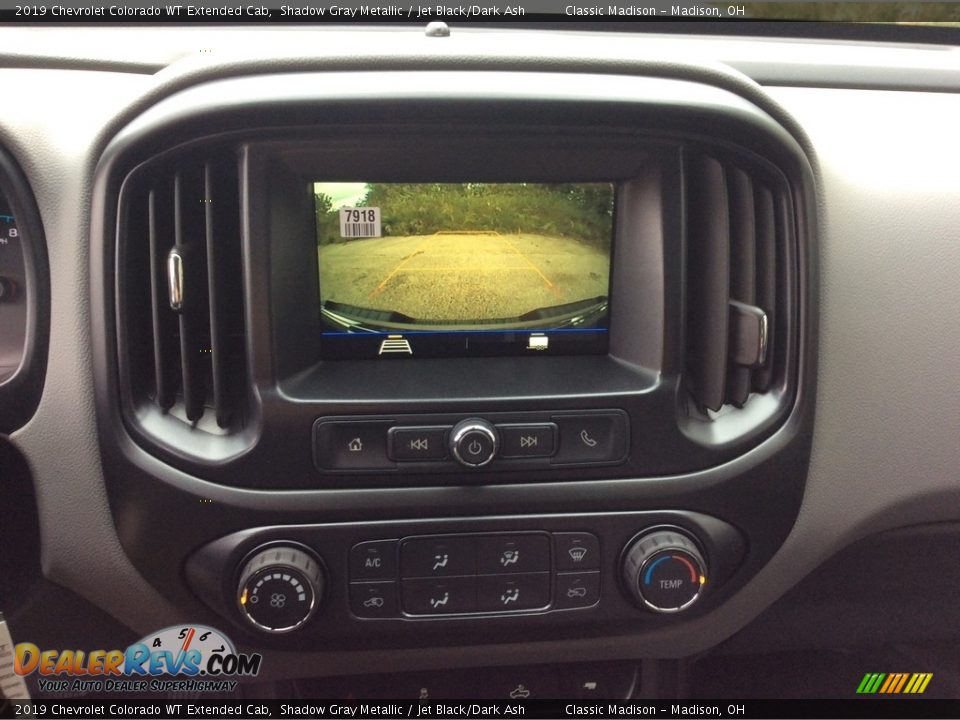Controls of 2019 Chevrolet Colorado WT Extended Cab Photo #14